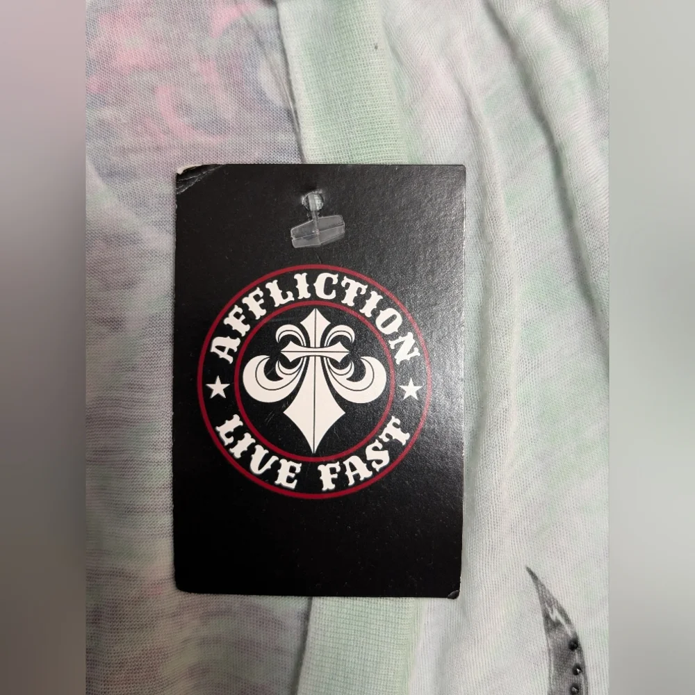 Women's NWT Affliction Mathilda Burnout V Neck T-Shirt Light Green Size XL - Picture 4 of 9